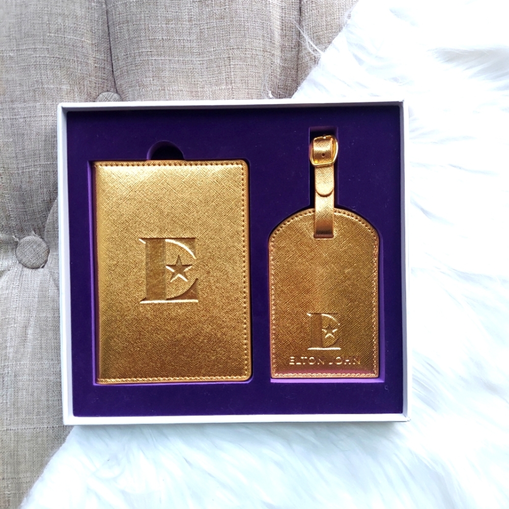 NWT Elton John gold luggage tag and passport set
